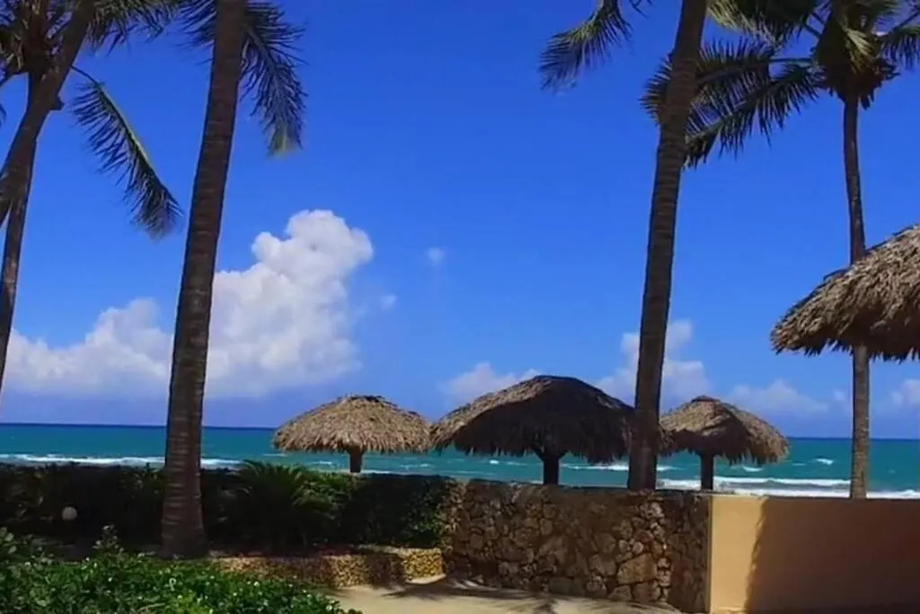 Beautiful Beachfront Penthouse 2 Bdrm 2 Bath Condo Кабарете 0*,  Доминиканская Республика